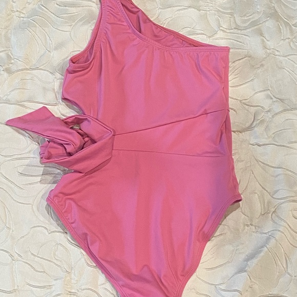 Liberty & Justice One Shoulder High
Leg Cheeky Cut Out One Piece Swimsuit NWT S - Picture 8 of 9
